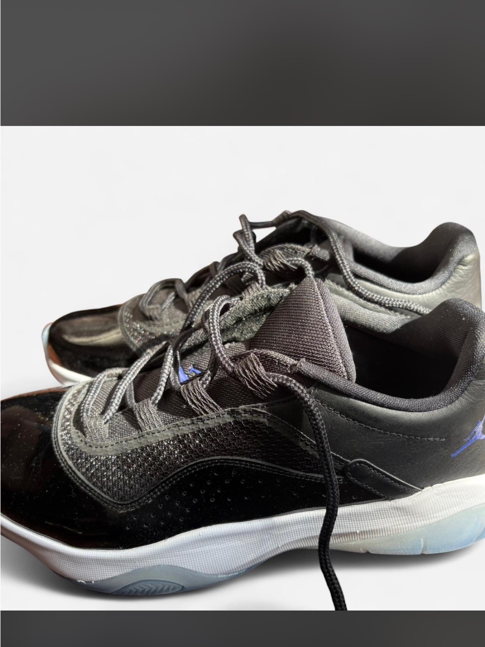 Jordan Men's Black and White Low-Top Sneakers
